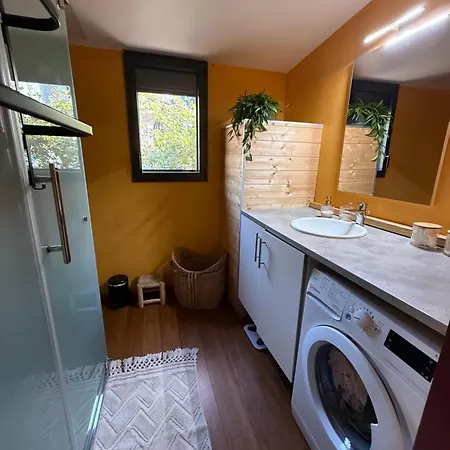 Coin De Paradis Aux Vans Jacuzzi Chauffee De Octobre A Avril 레반